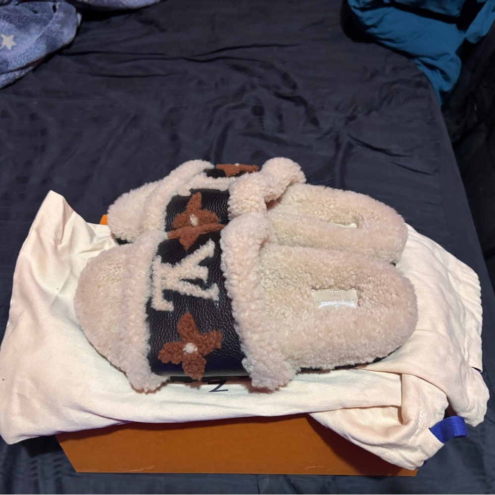 Louis Vuitton Beige Shearling Slippers